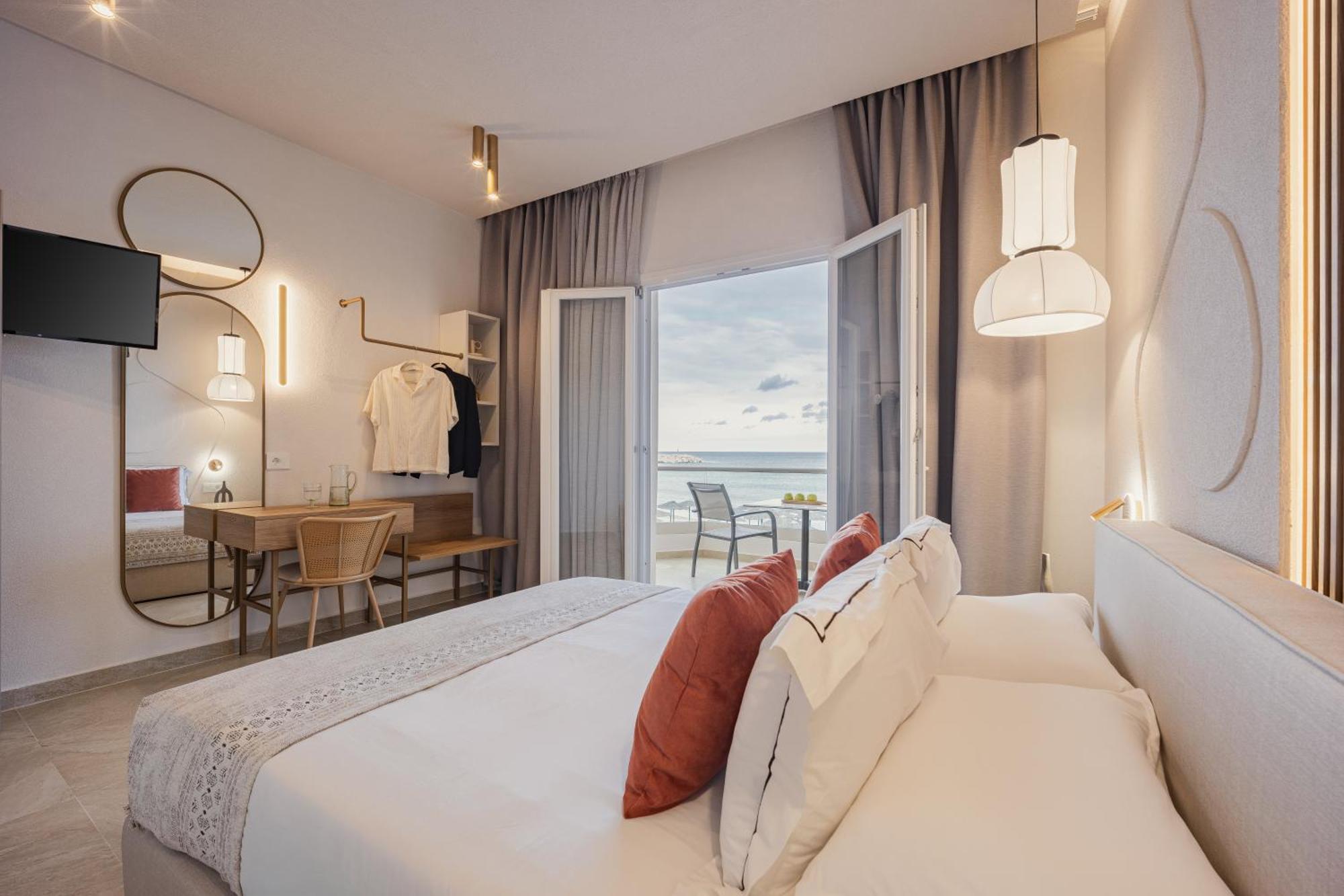 Anna Beach Suites Limenaria  Eksteriør billede