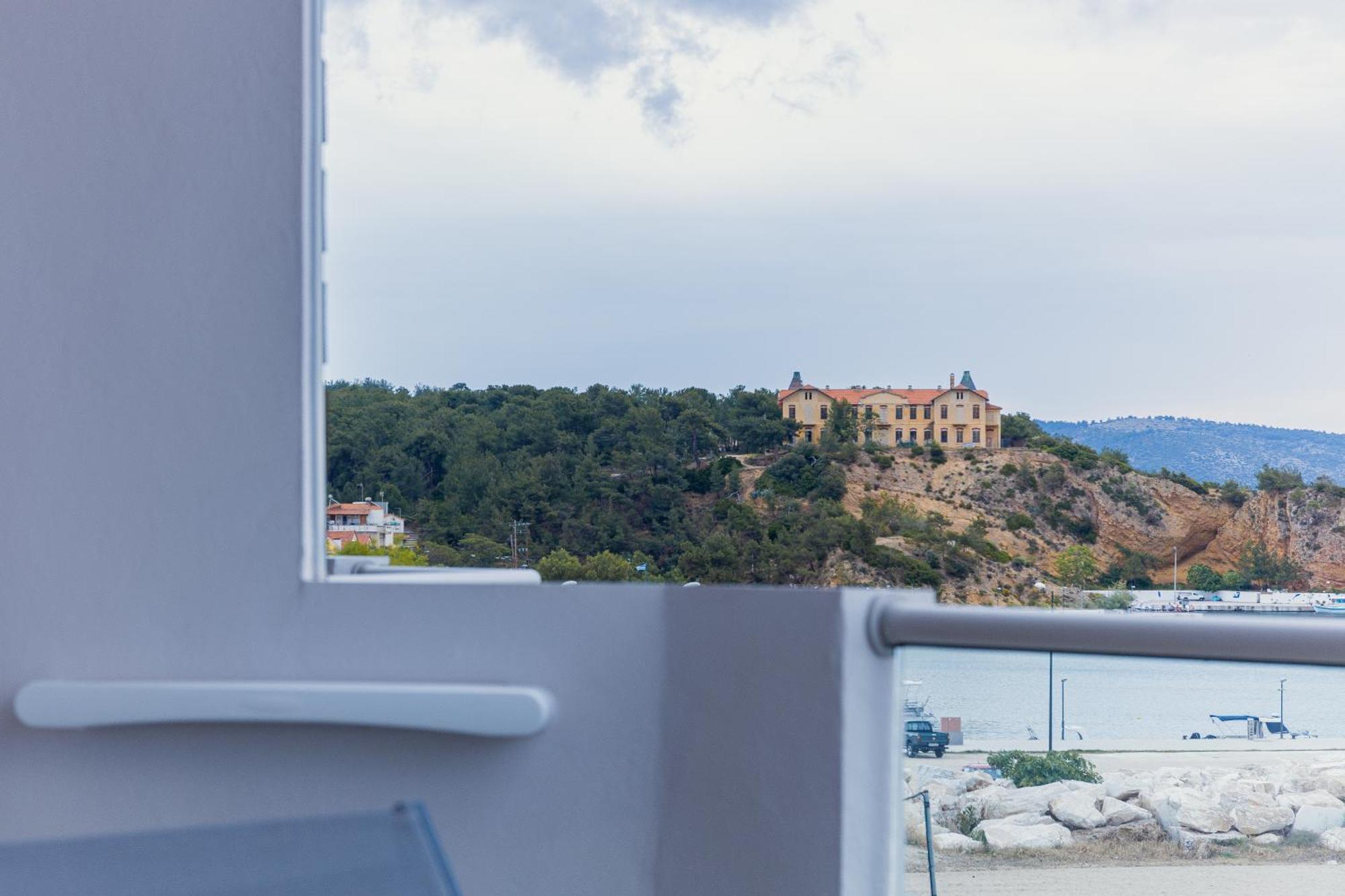 Anna Beach Suites Limenaria  Eksteriør billede